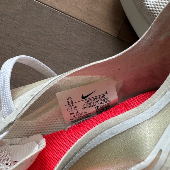 Nike sneakers eu 40 us 8.5 - Picture 5 of 5